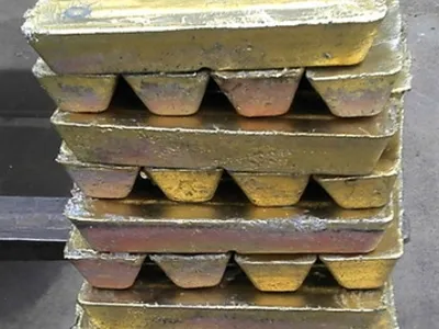 Produk Logam Daur Ulang
